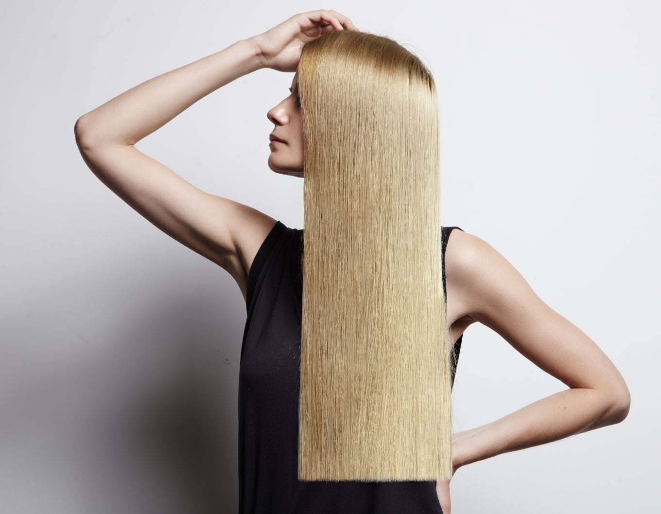 blond-woman-showing-ideal-hair_1.jpg